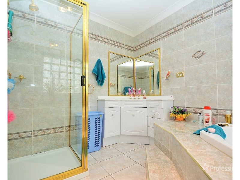 8 Hill Range Crescent, Lithgow NSW 2790