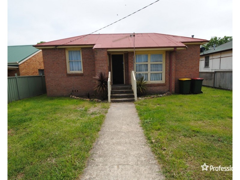 8 Henrietta Street, Wallerawang NSW 2845