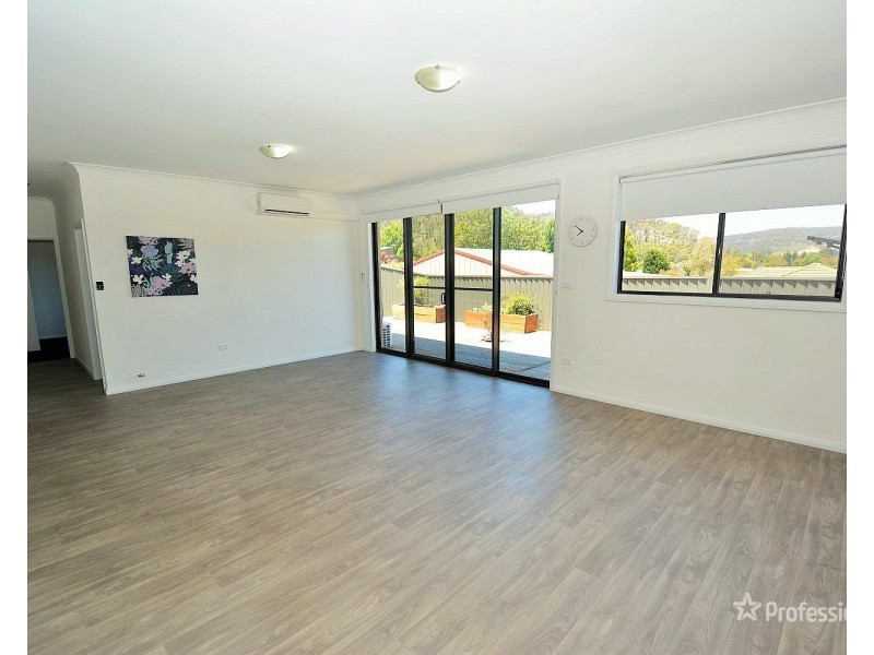 1/10 Wilton Close, Lithgow NSW 2790