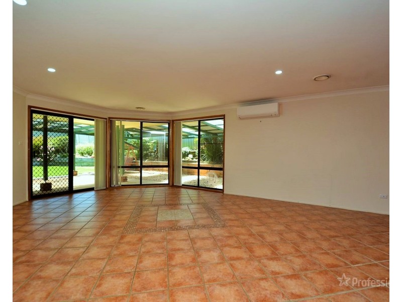9 Robinia Drive, Lithgow NSW 2790