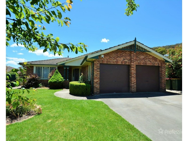 9 Robinia Drive, Lithgow NSW 2790