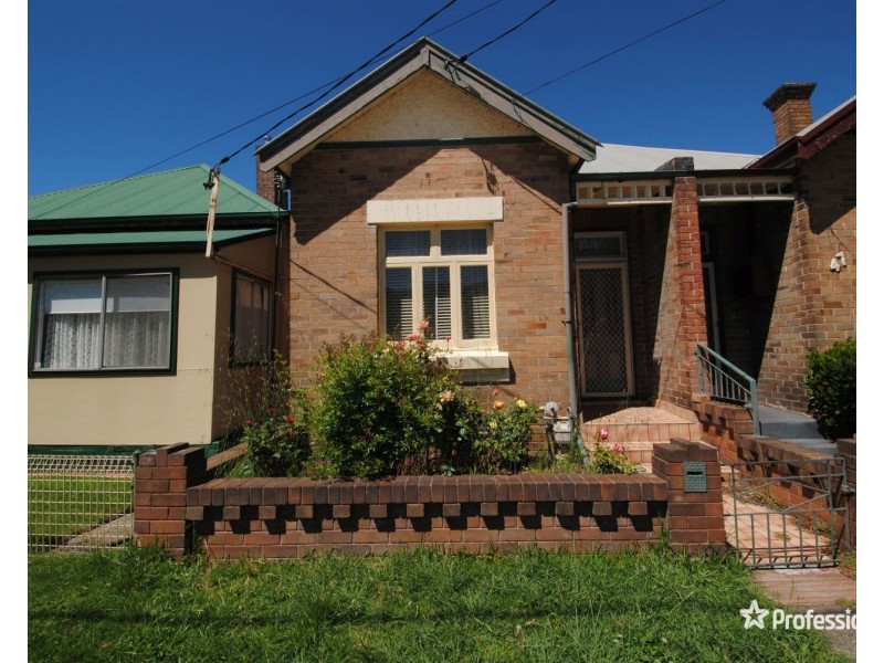 45 Read Avenue, Lithgow NSW 2790