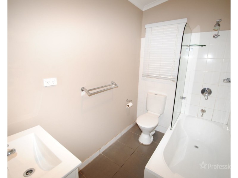 12 Chifley Road, Lithgow NSW 2790
