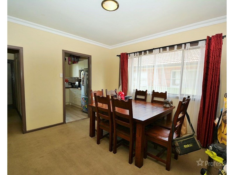 68 Rifle Parade, Lithgow NSW 2790