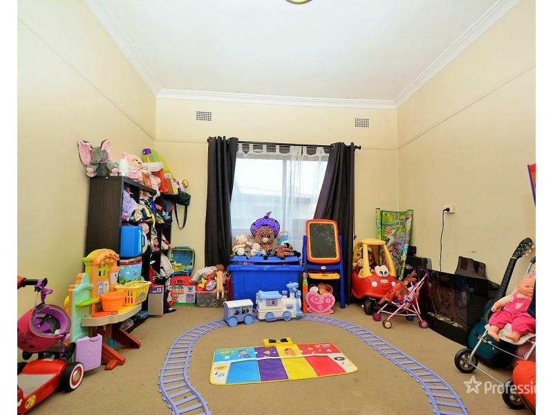 68 Rifle Parade, Lithgow NSW 2790