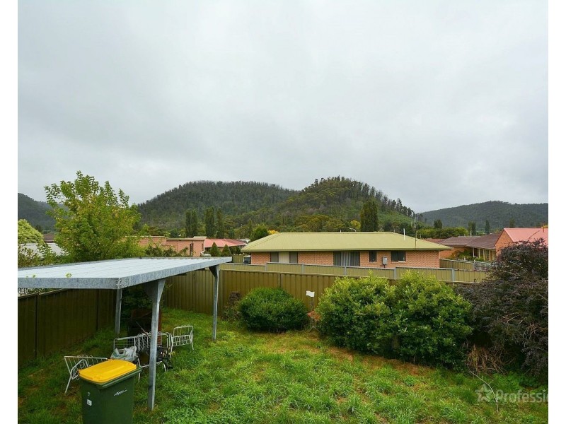 6 Read Avenue, Lithgow NSW 2790