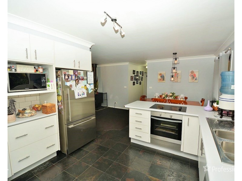 8 Kremer Crescent, Wallerawang NSW 2845