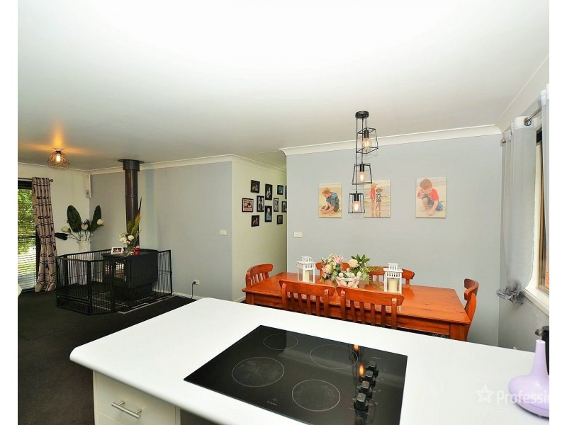 8 Kremer Crescent, Wallerawang NSW 2845