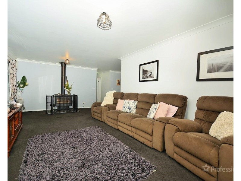 8 Kremer Crescent, Wallerawang NSW 2845