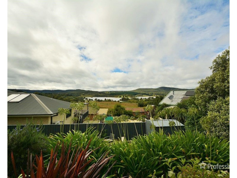8 Kremer Crescent, Wallerawang NSW 2845