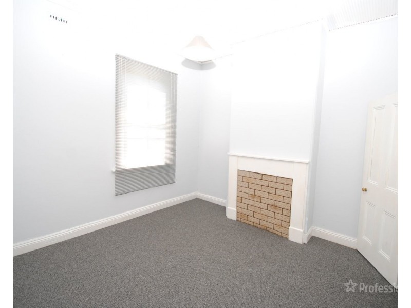 192 Inch Street, Lithgow NSW 2790