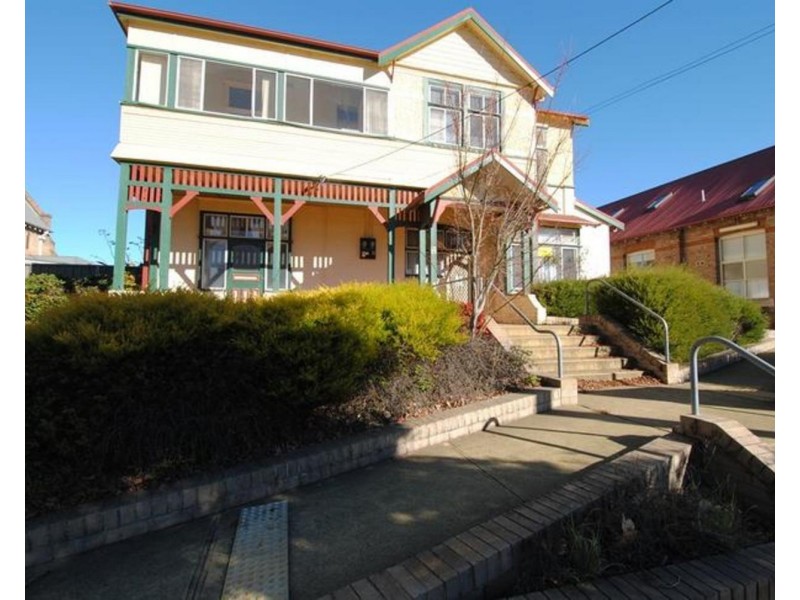 4/2 Roy Street, Lithgow NSW 2790