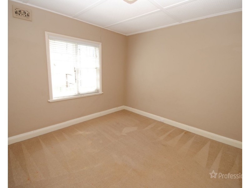 12 Chifley Road, Lithgow NSW 2790