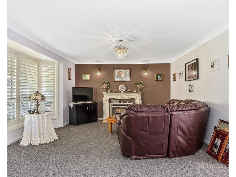 8 Hill Range Crescent, Lithgow NSW 2790