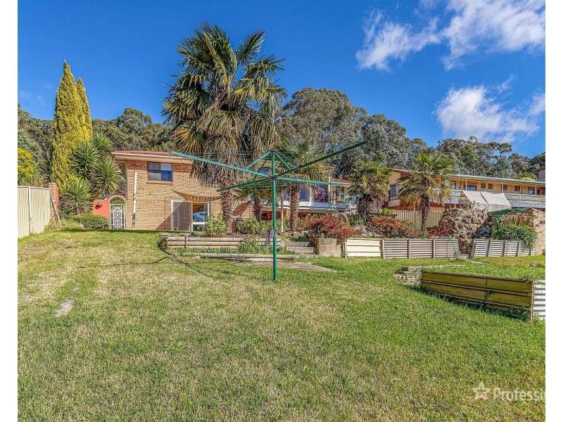 8 Hill Range Crescent, Lithgow NSW 2790