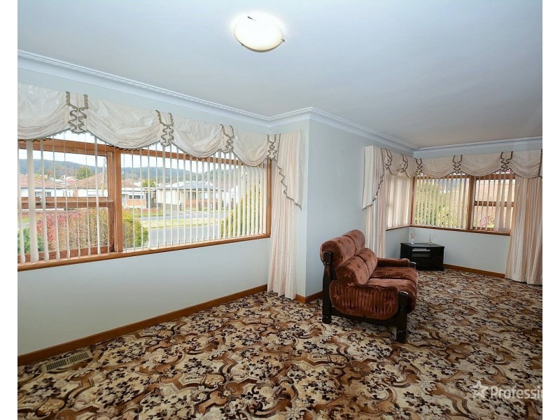 58 Enfield Avenue, Lithgow NSW 2790