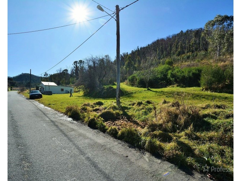 13 Crane Road, Lithgow NSW 2790