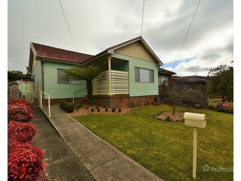 62 Enfield Avenue, Lithgow NSW 2790