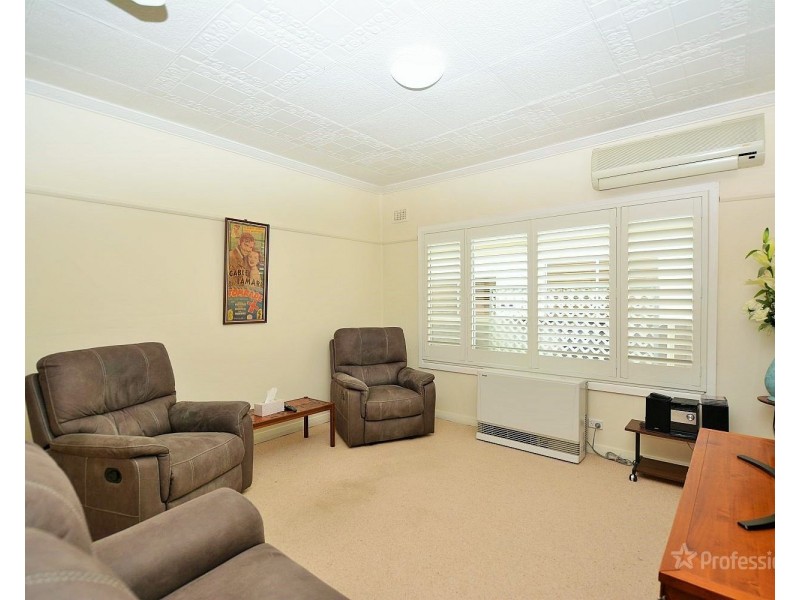 62 Enfield Avenue, Lithgow NSW 2790