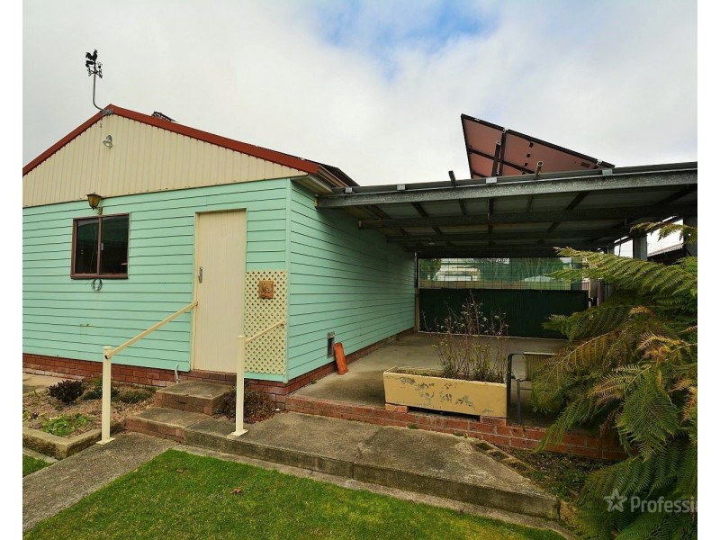62 Enfield Avenue, Lithgow NSW 2790