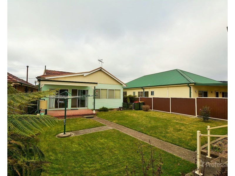 62 Enfield Avenue, Lithgow NSW 2790