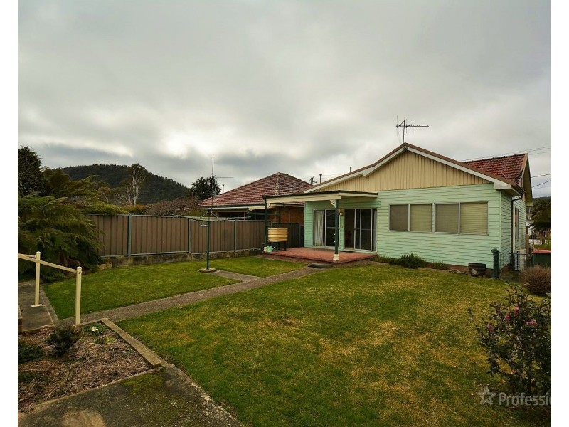 62 Enfield Avenue, Lithgow NSW 2790