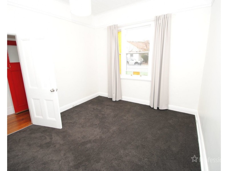 18 Read Avenue, Lithgow NSW 2790