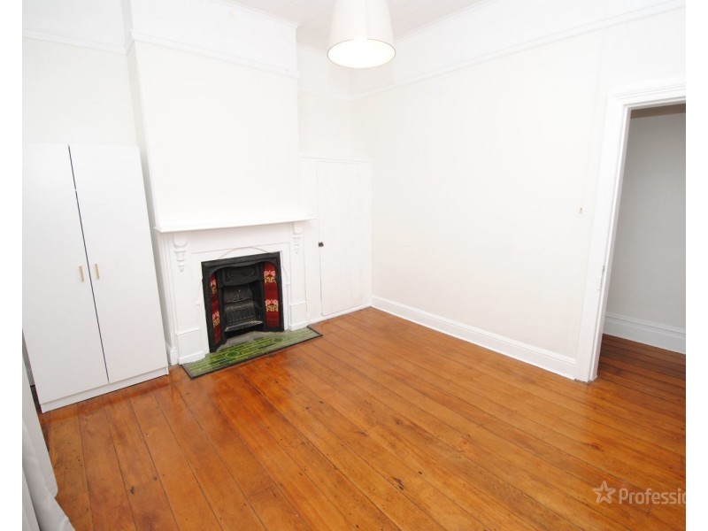 18 Read Avenue, Lithgow NSW 2790