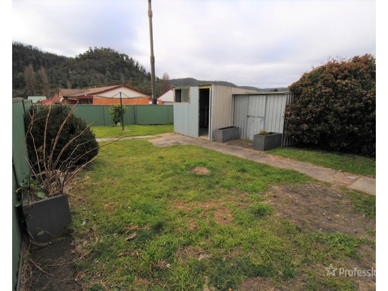 18 Read Avenue, Lithgow NSW 2790
