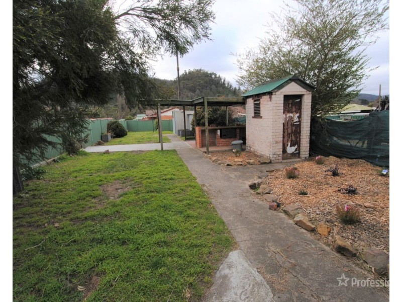 18 Read Avenue, Lithgow NSW 2790