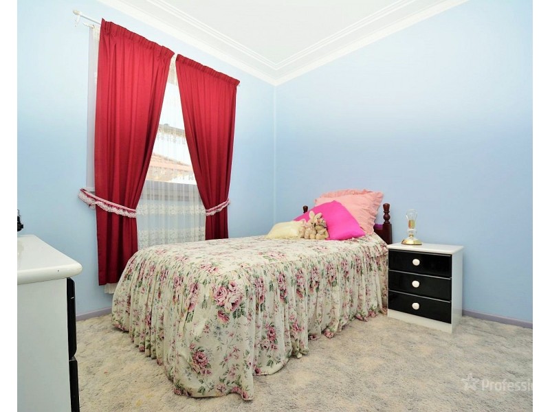 56 Enfield Avenue, Lithgow NSW 2790