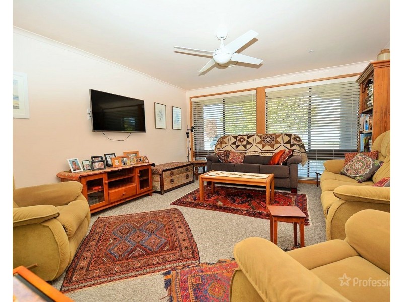 2 Chivers Close, Lithgow NSW 2790