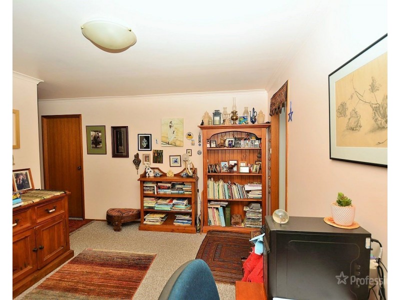 2 Chivers Close, Lithgow NSW 2790
