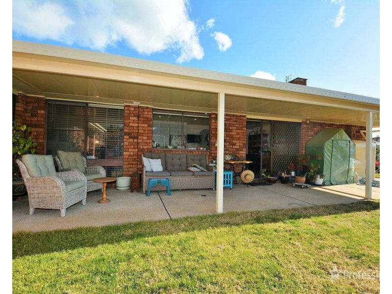 2 Chivers Close, Lithgow NSW 2790