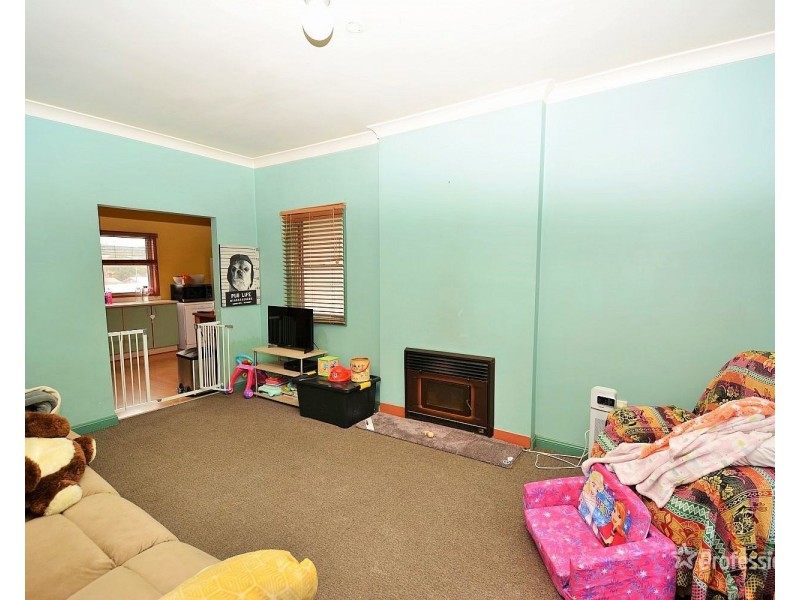 16 Caroline Avenue, Lithgow NSW 2790