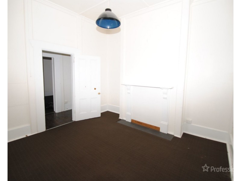 77 Mort Street, Lithgow NSW 2790