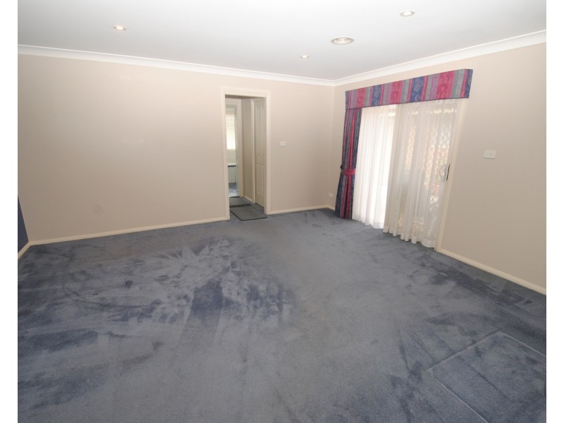 6 Claret Ash Avenue, Lithgow NSW 2790