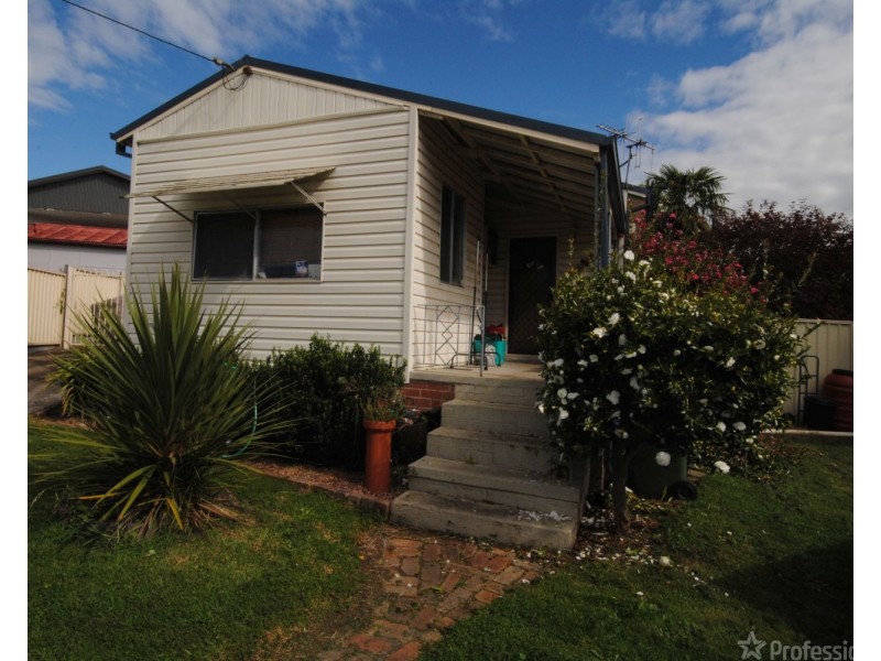 30 Tweed Road, Lithgow NSW 2790