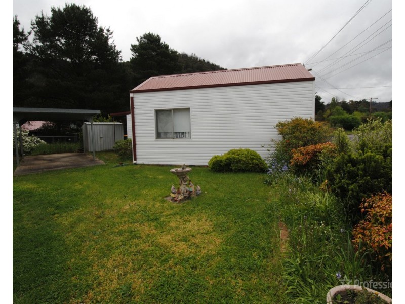 B/2 Coalbrook Street, Lithgow NSW 2790