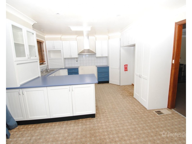 6 Burton Street, Portland NSW 2847