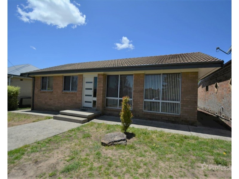 49 Rifle Parade, Lithgow NSW 2790