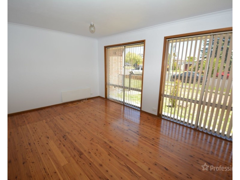 49 Rifle Parade, Lithgow NSW 2790