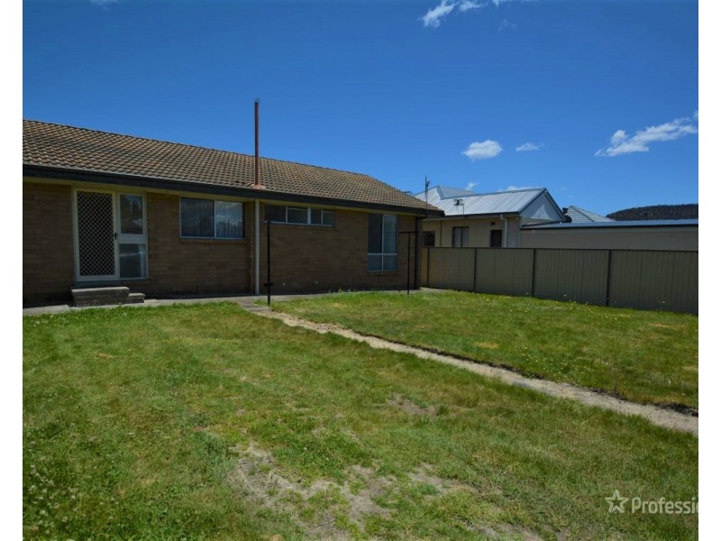 49 Rifle Parade, Lithgow NSW 2790