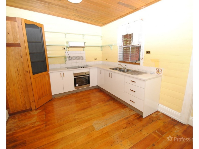 35 Read Avenue, Lithgow NSW 2790