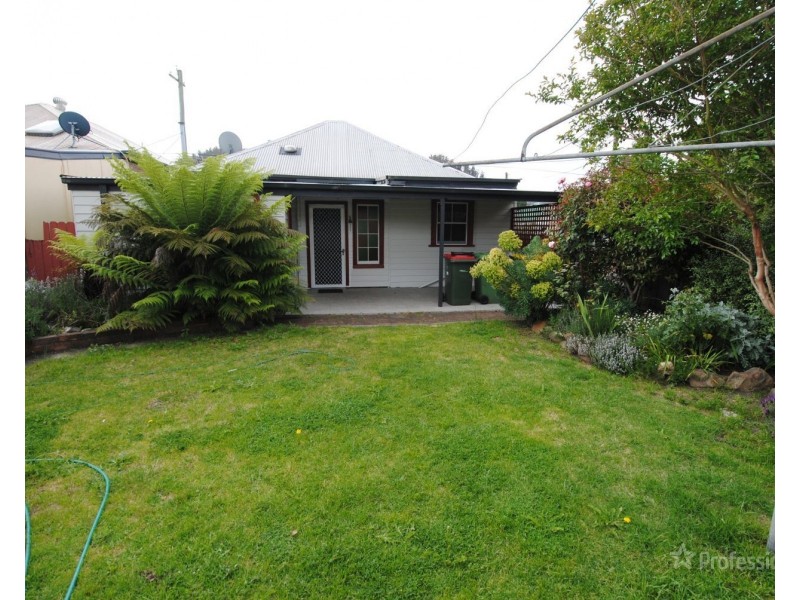 35 Read Avenue, Lithgow NSW 2790