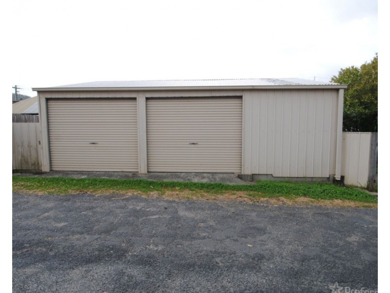 35 Read Avenue, Lithgow NSW 2790