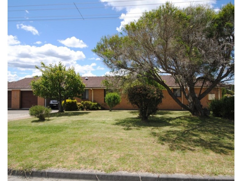 1 Rowsell Street, Portland NSW 2847