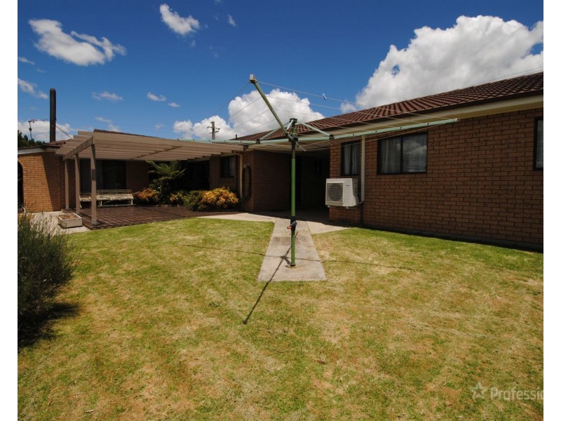 1 Rowsell Street, Portland NSW 2847