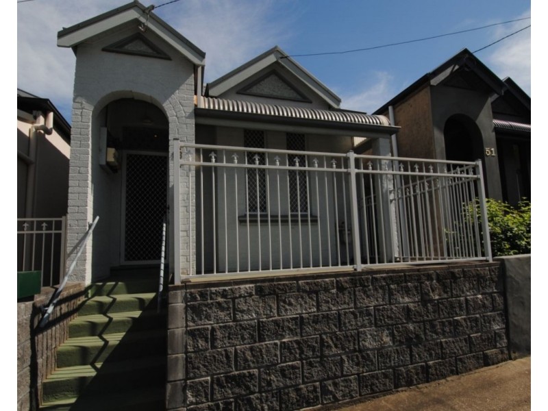 53 Railway Parade, Lithgow NSW 2790