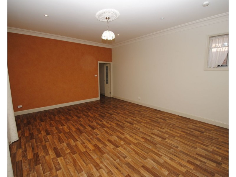53 Railway Parade, Lithgow NSW 2790
